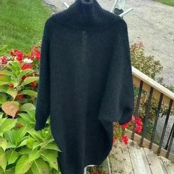 I. B. Diffusion Vintage small mohair wool, bat wing, heavy knit cardigan, black - Picture 4 of 13